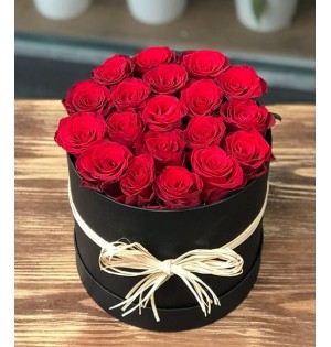 Kutuda Gül Aranjmanı
